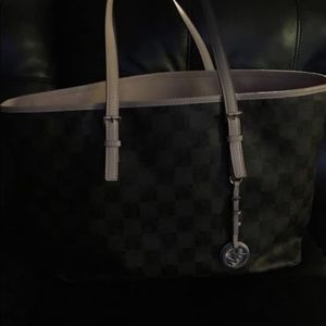 Michael kors tote